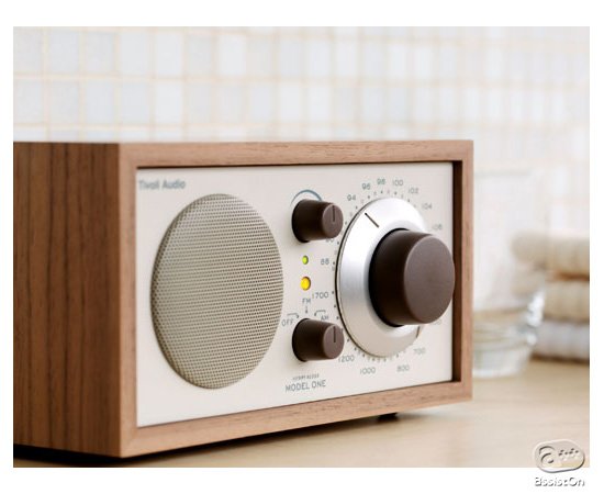 Tivoli Audio 高級ラジオ Model One チェリー/シルバー TVJPM1SLC - Tivoli Audio 最安値比較